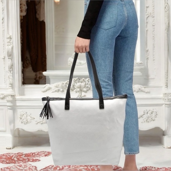 Walter Baker Carly Day Tripper Tote Bag NWT - Picture 2 of 12